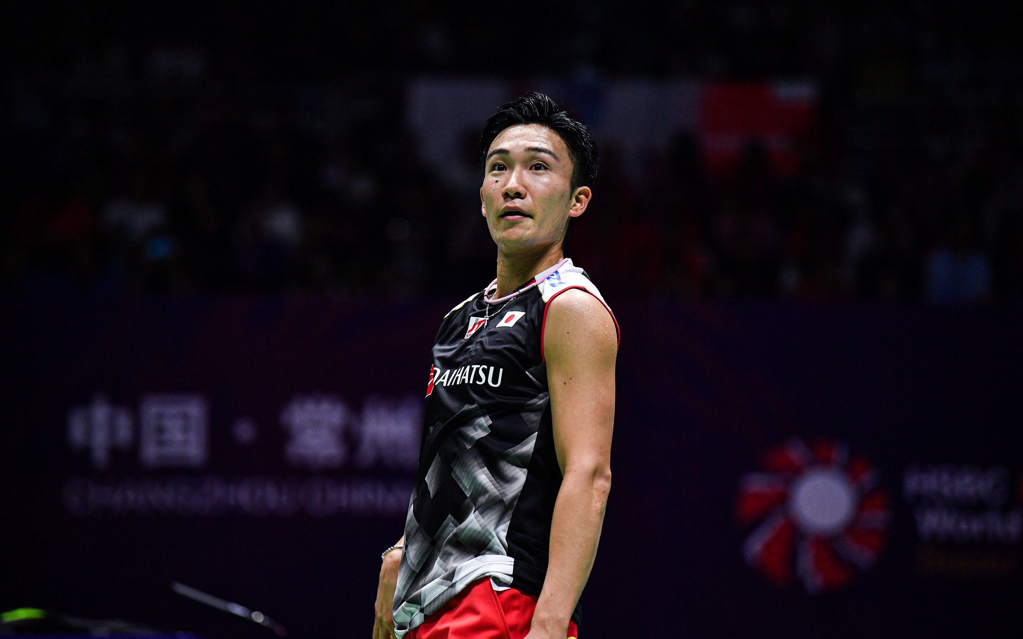 丹麦羽毛球队力克中国羽毛球队，桃田贤斗爆发神勇