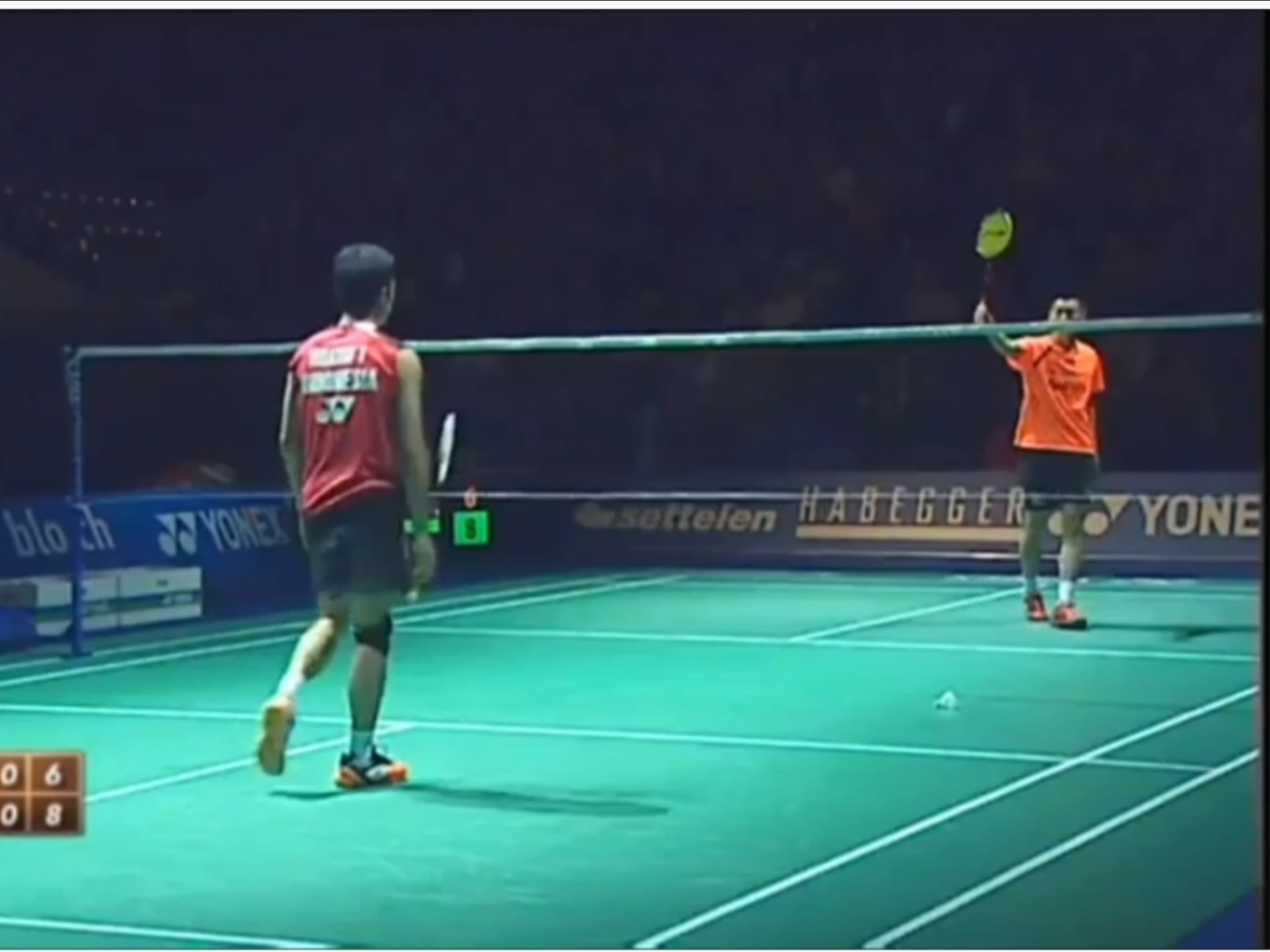 包含韩国羽毛球队轻取英格兰羽毛球队，陶菲克关键制胜的词条