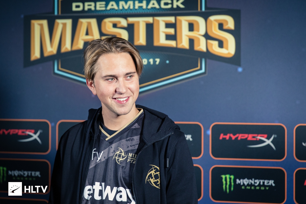 惊天逆转！Valorant战队挺进四强