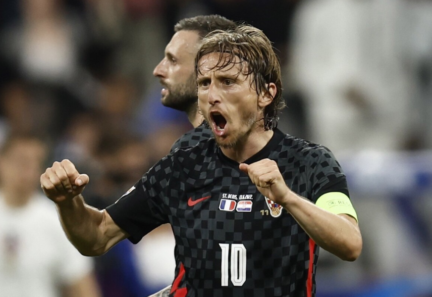 印度队绝杀德国队，黄鸭组合刷新纪录的简单介绍