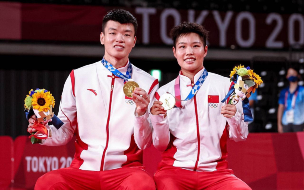 丹麦队险胜德国队，黄鸭组合点燃赛场