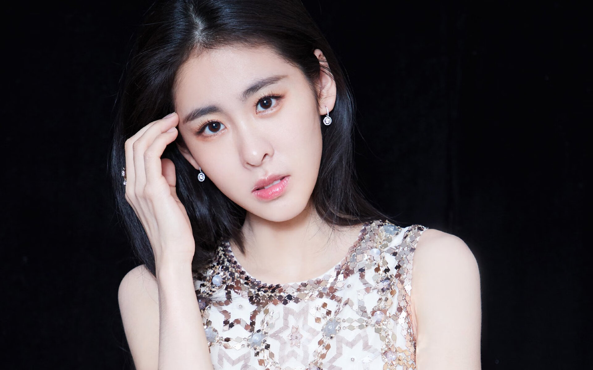 网球年终盛典，联合杯团队鏖战与梅德韦杰夫的纪录突破