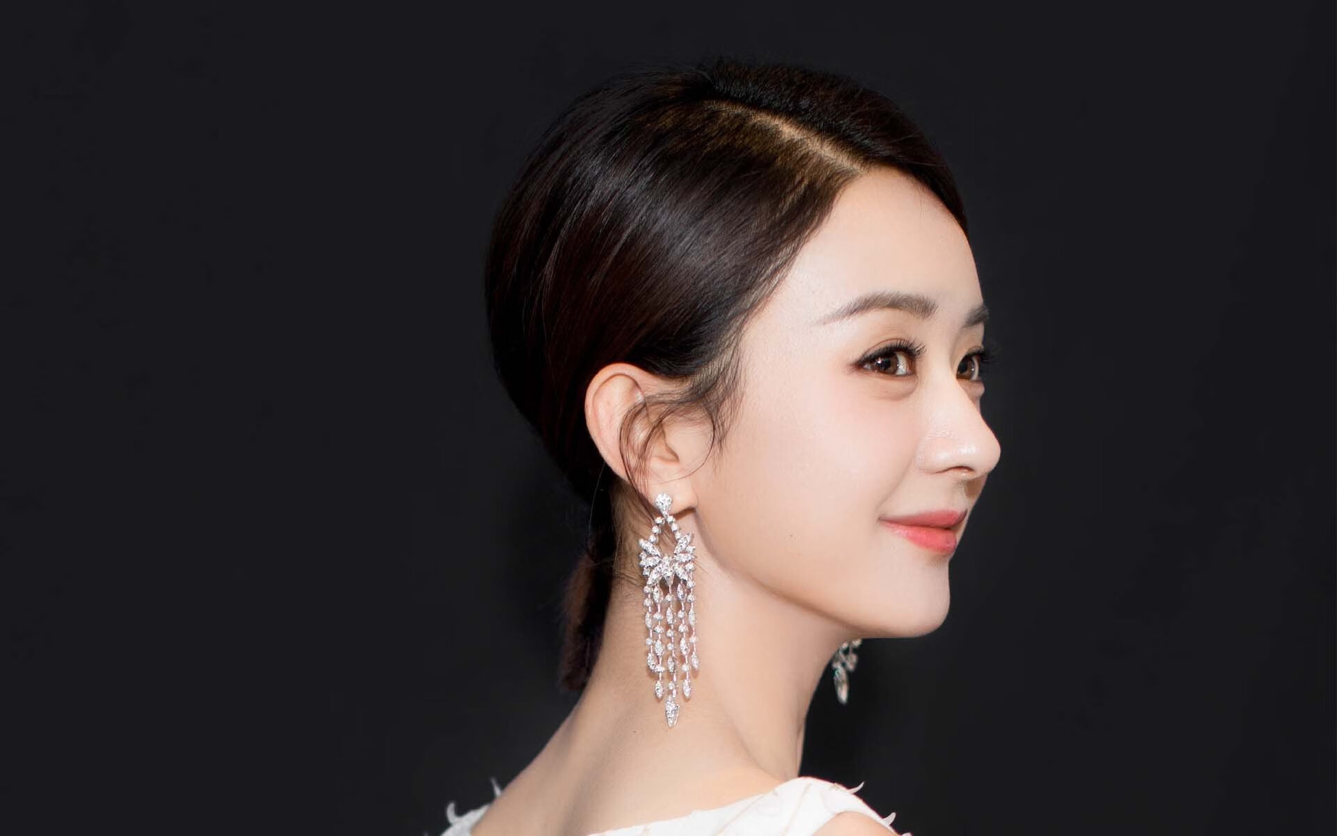 手术刀与洪流,本泽马的稳定输出与国际米兰对阿根廷足球的系统性冲垮