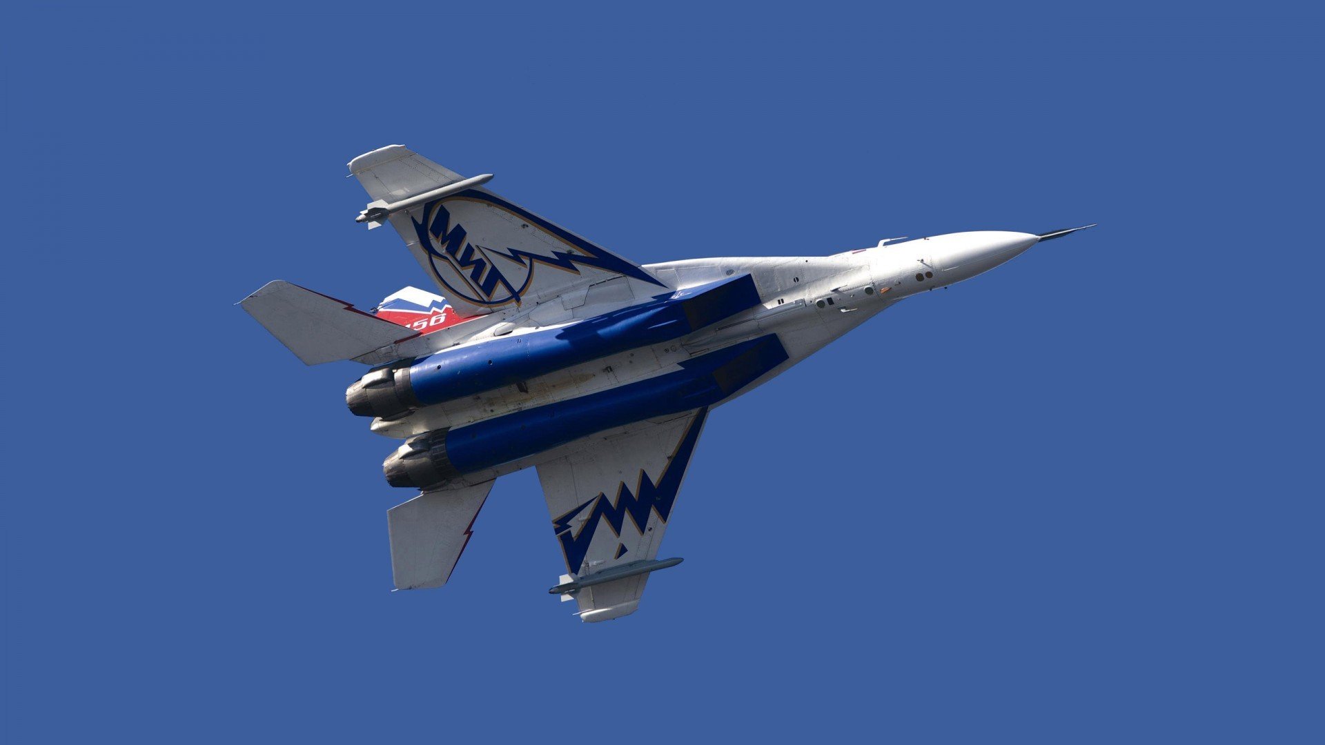 双响炮轰开质疑!布鲁诺焦点战正名,拉齐奥觉醒呼啸晋级里昂