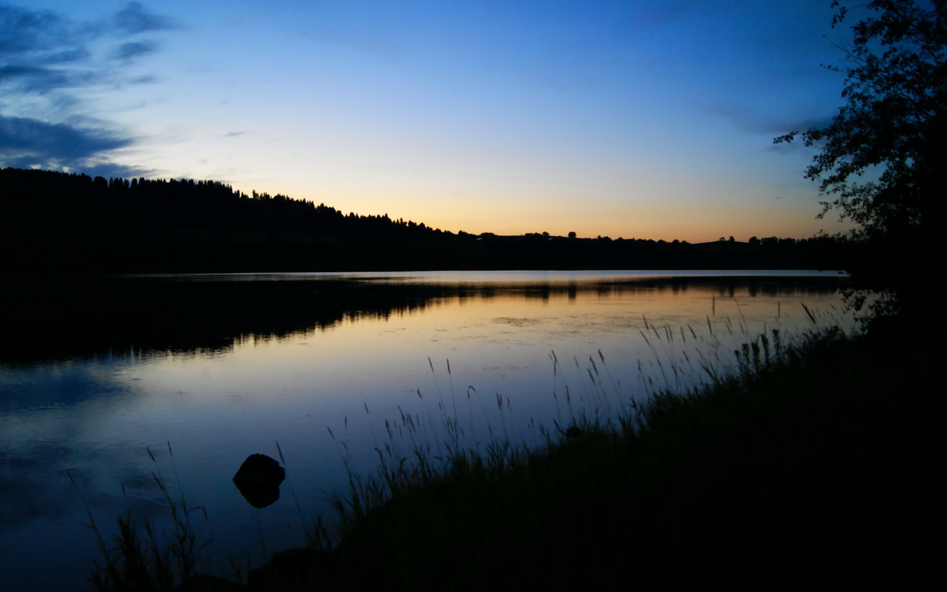 当铁血红军遭遇斗牛士之舞,利物浦非典型防守如何锁死西班牙足球灵魂?