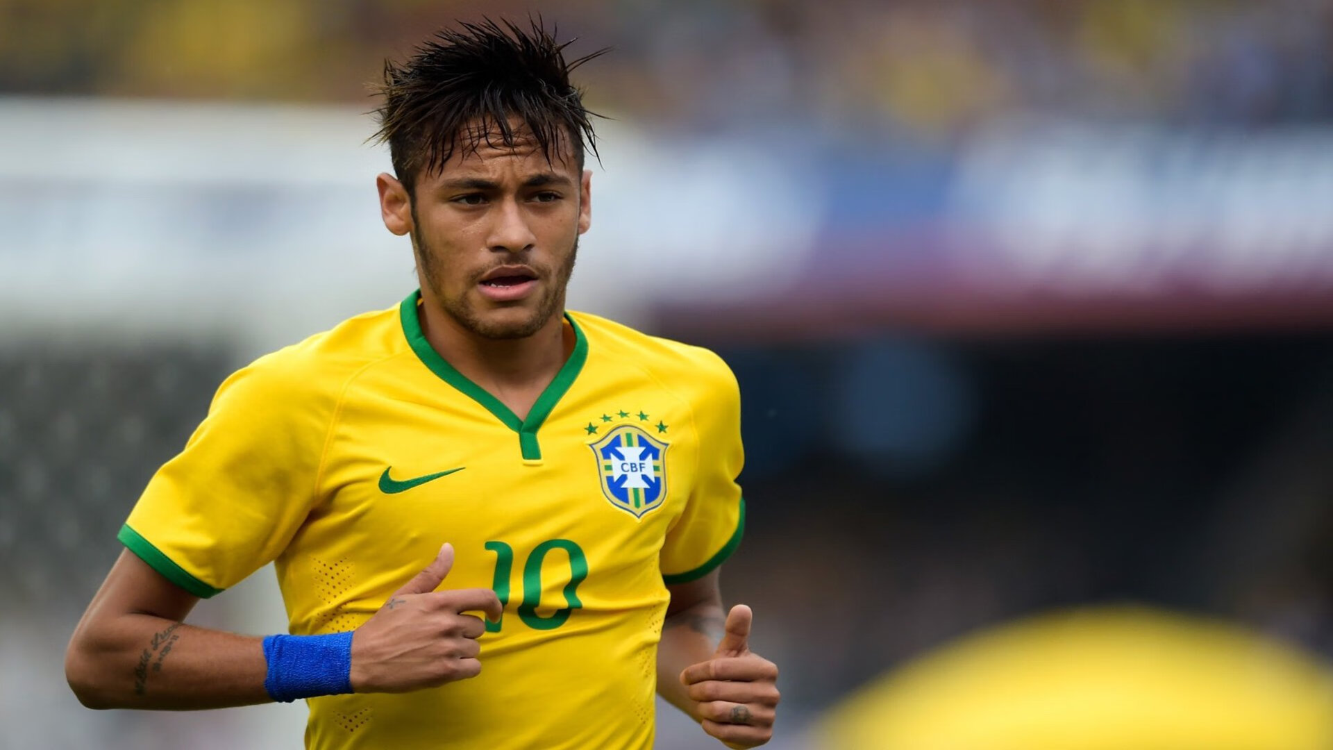 足球的火花碰撞,当西甲国家德比遇见世界杯预选赛,加纳轻取卡塔尔的战术启示